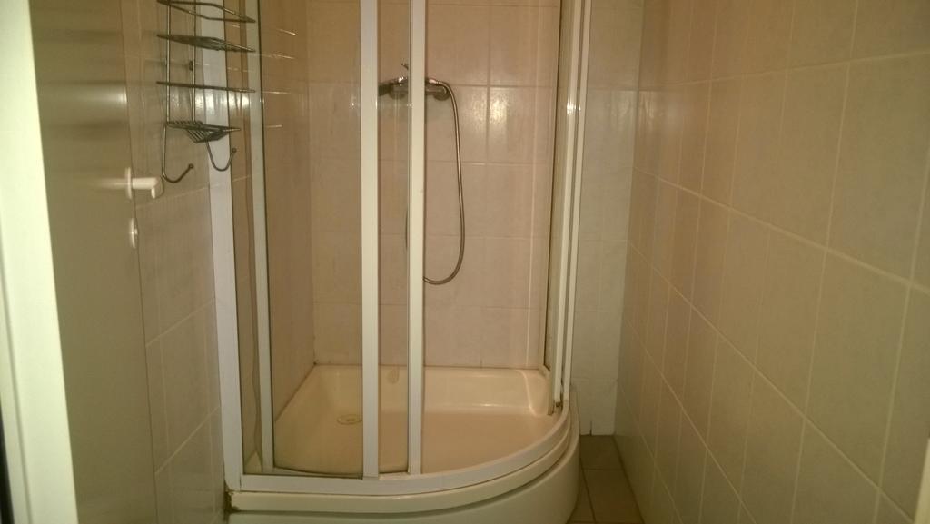 Dome Pearl Hostel รีกา ภายนอก รูปภาพ